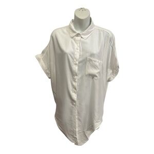 Beachlunchlounge Classic White Shirt. Size large